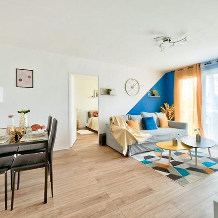 Le Cosy Yellow Appartement Lumineux A 5 Min De La Gare D'Evry Avec Parking Gratuit Courcouronnes ภายนอก รูปภาพ